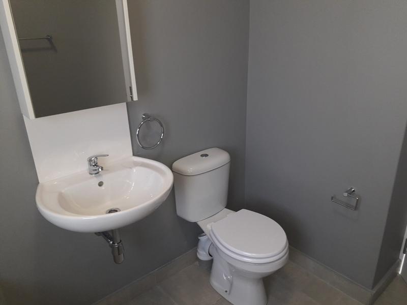 2 Bedroom Property for Sale in Aan de Wijnlanden Western Cape
